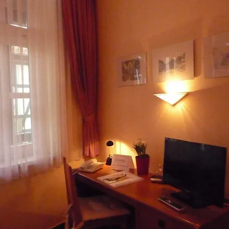 格鲁登堡酒店 哈尔伯施塔特