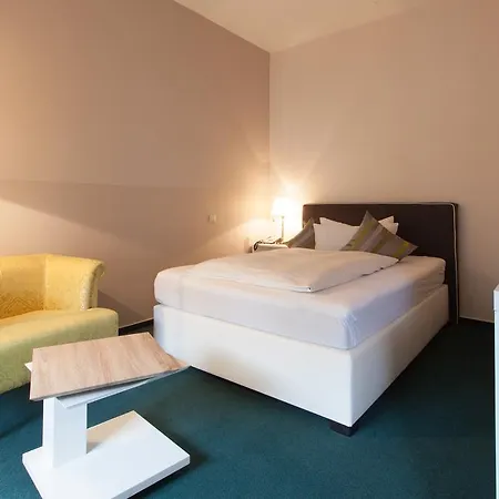 Hotel Am Grudenberg 3*